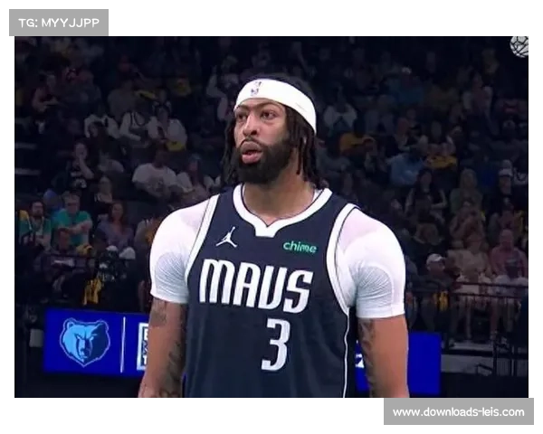 克里斯蒂命中三分,独行侠与灰熊对决激烈